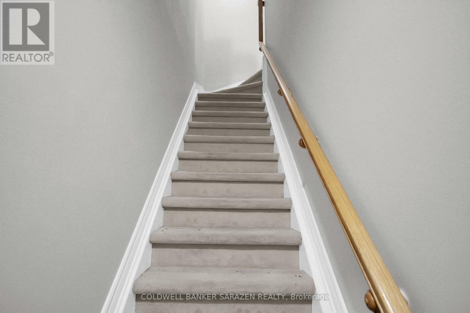 Property Photo: 171 Crestway Drive F ON K2G 7C8