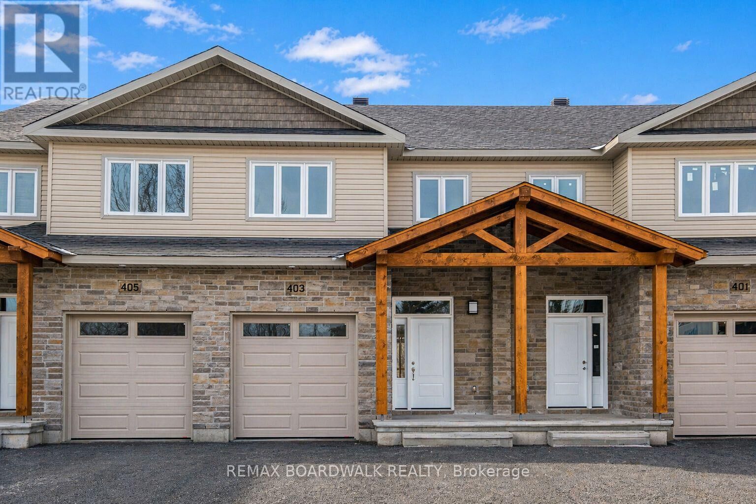 Property Photo: 363 Voyageur Place ON K0A 1W0
