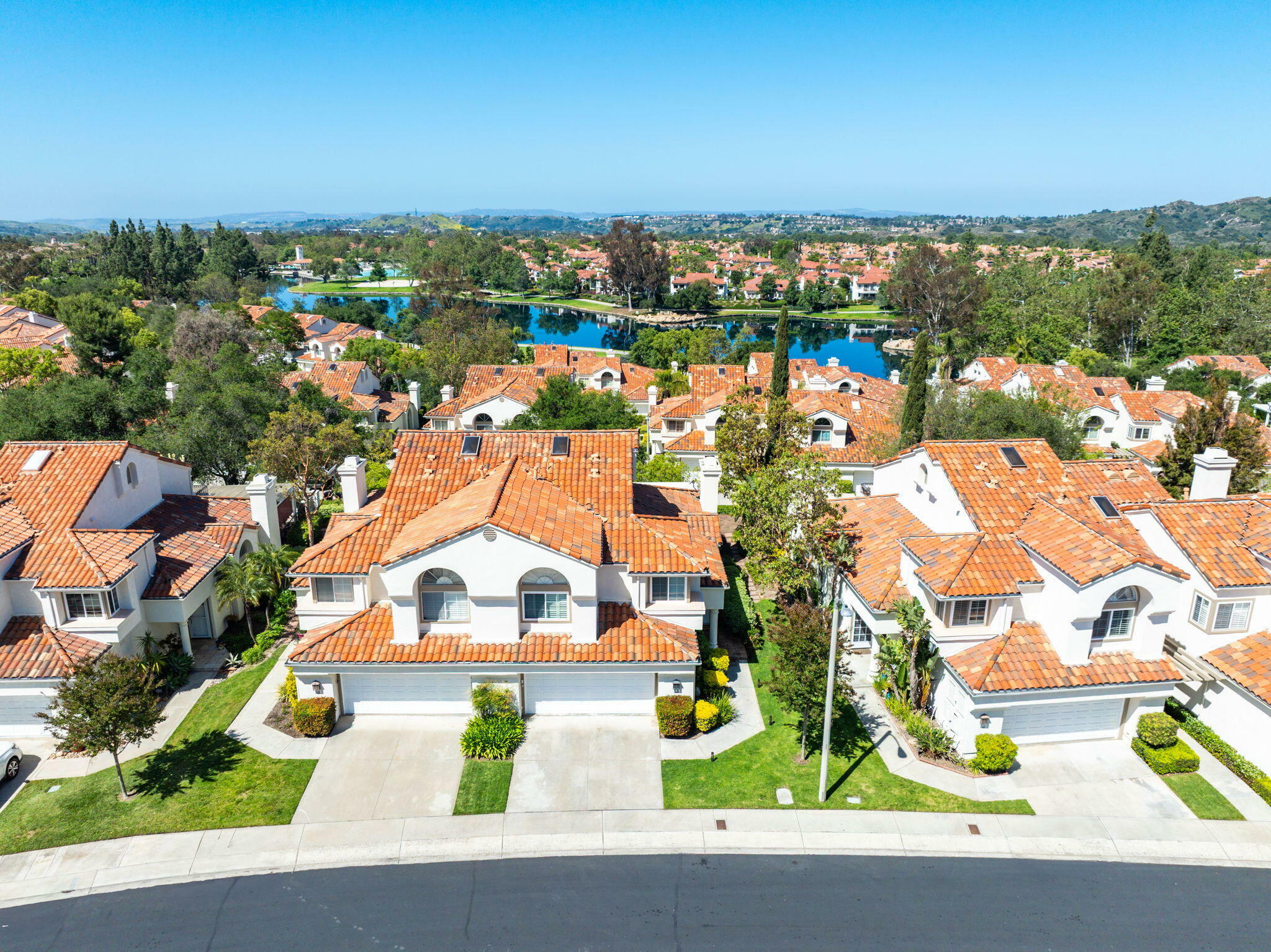 23 Calle Katrina  Rancho Santa Margarita CA 92688 photo