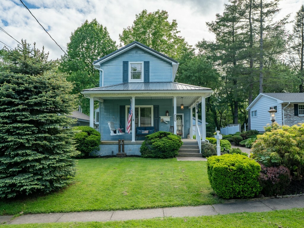 Property Photo: 722 Marshall Drive PA 16505