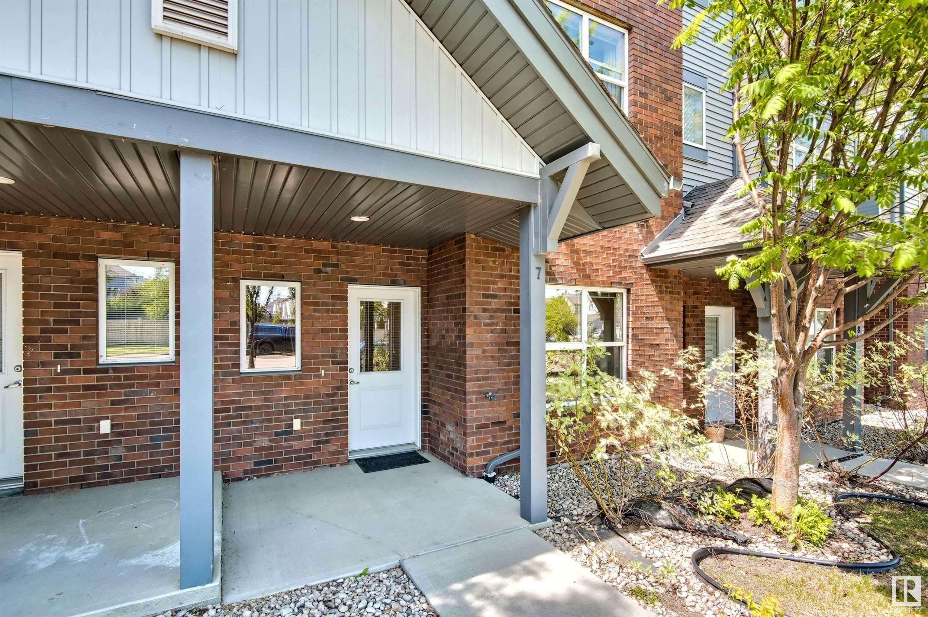 Property Photo: 655 Watt Boulevard SW 7 AB T6X 0Y2