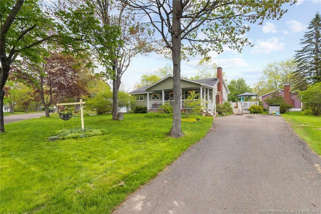Photo de la propriété: 151 Norfolk Drive NB E3B 4W1