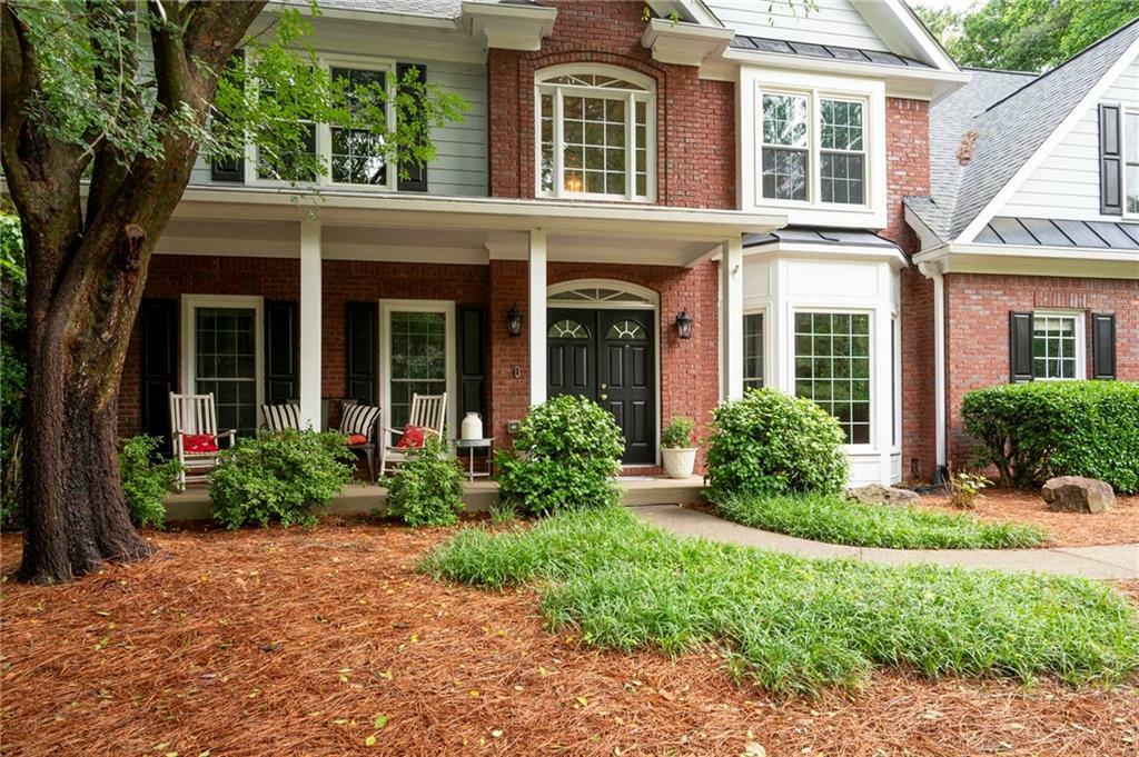 Property Photo: 206 Kingsley Way GA 30188