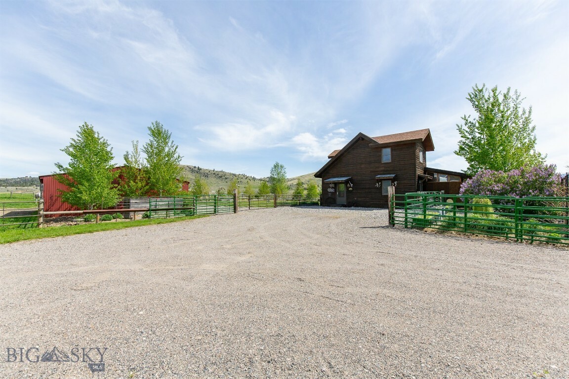 Property Photo: 49 Redtail Hawk Road MT 59740