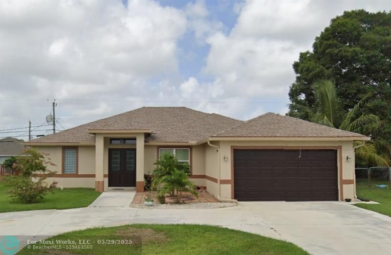 Property Photo: 2544 SW Cameo Blvd FL 34953