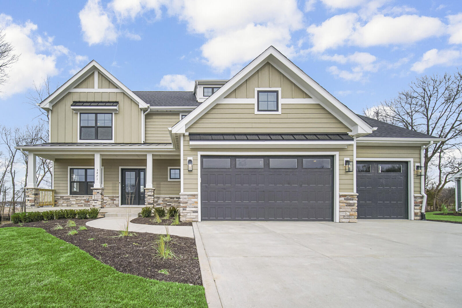 Property Photo: 589 W 213 IN 46341