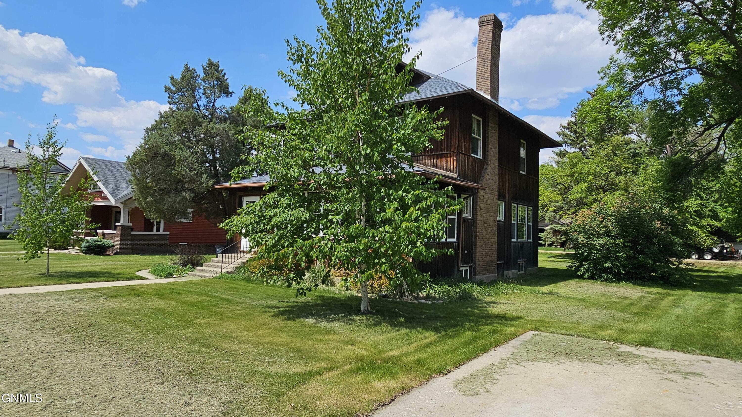 Property Photo: 429 Main Street ND 58436