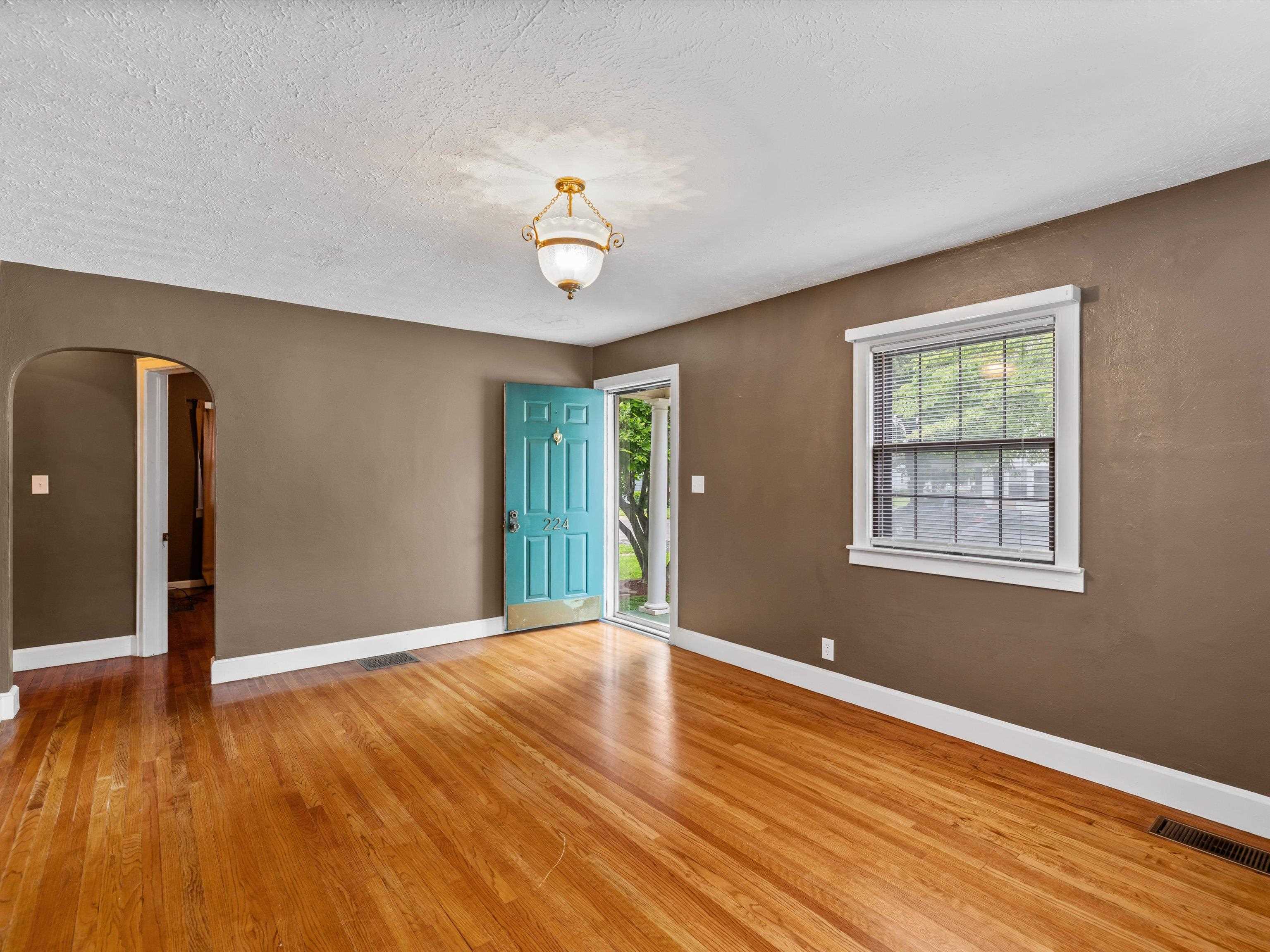 Property Photo: 224 S Elm Place KY 42420