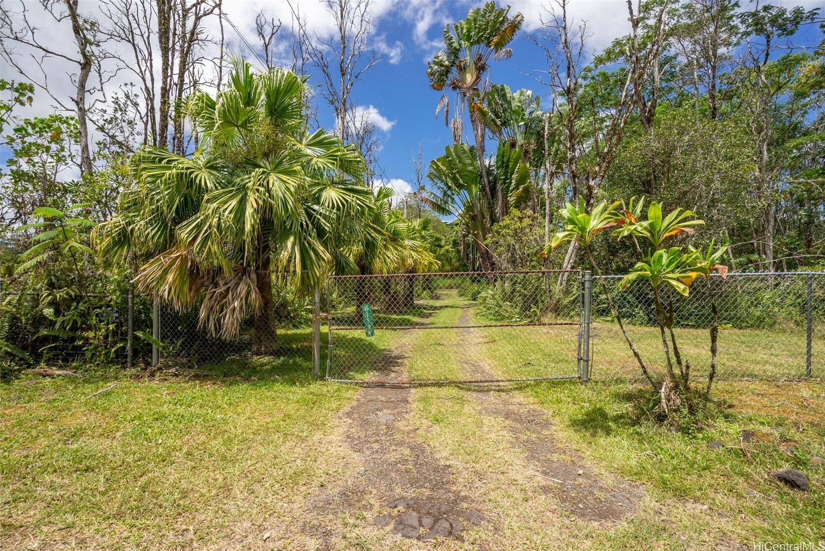 Property Photo: 16-1530 36th Avenue HI 96760