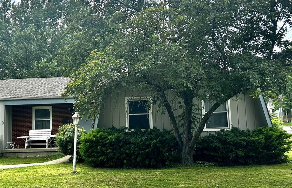 Property Photo: 1300 S Main Street MO 64701