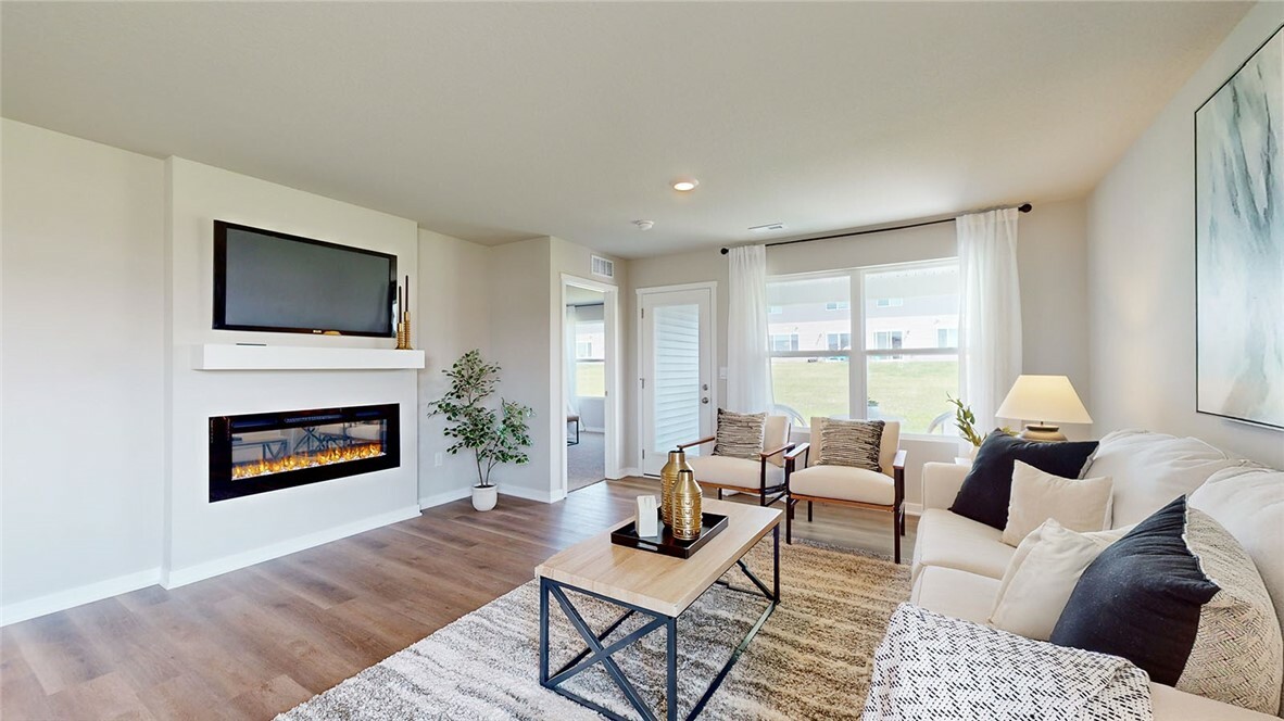 Property Photo:  4211 NE 13th Street  IA 50021 