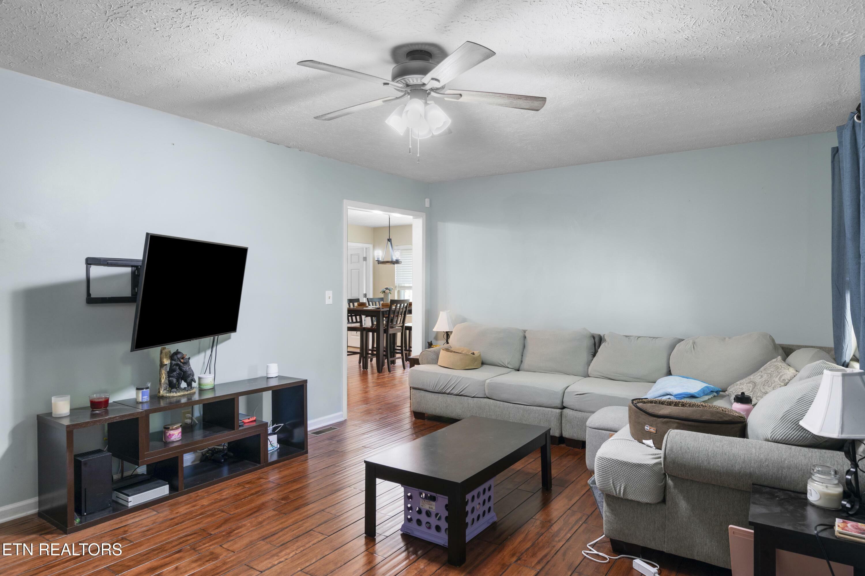 Property Photo: 182 Woodvine St TN 37757