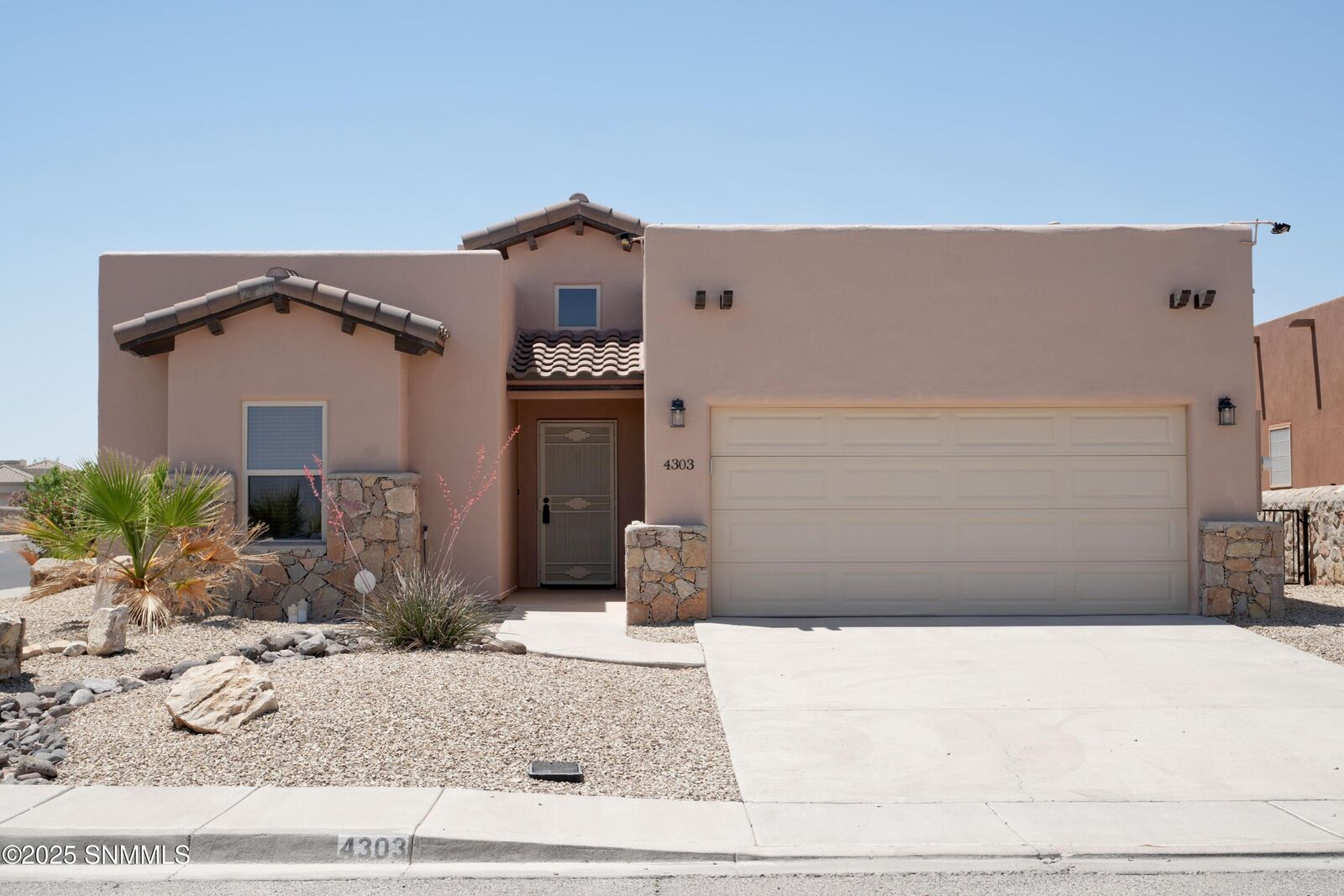 Property Photo:  4303 Amarilla Arc  NM 88011 