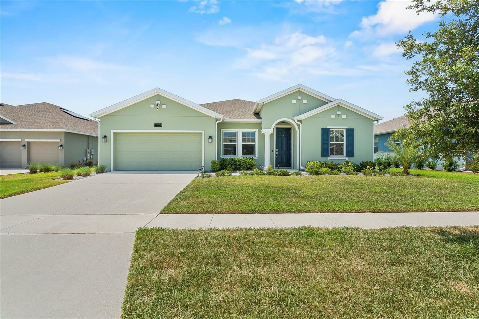 Property Photo:  5220 Red Coral Circle  FL 32757 