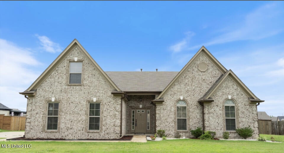 Property Photo: 6484 Anna May Drive MS 38680
