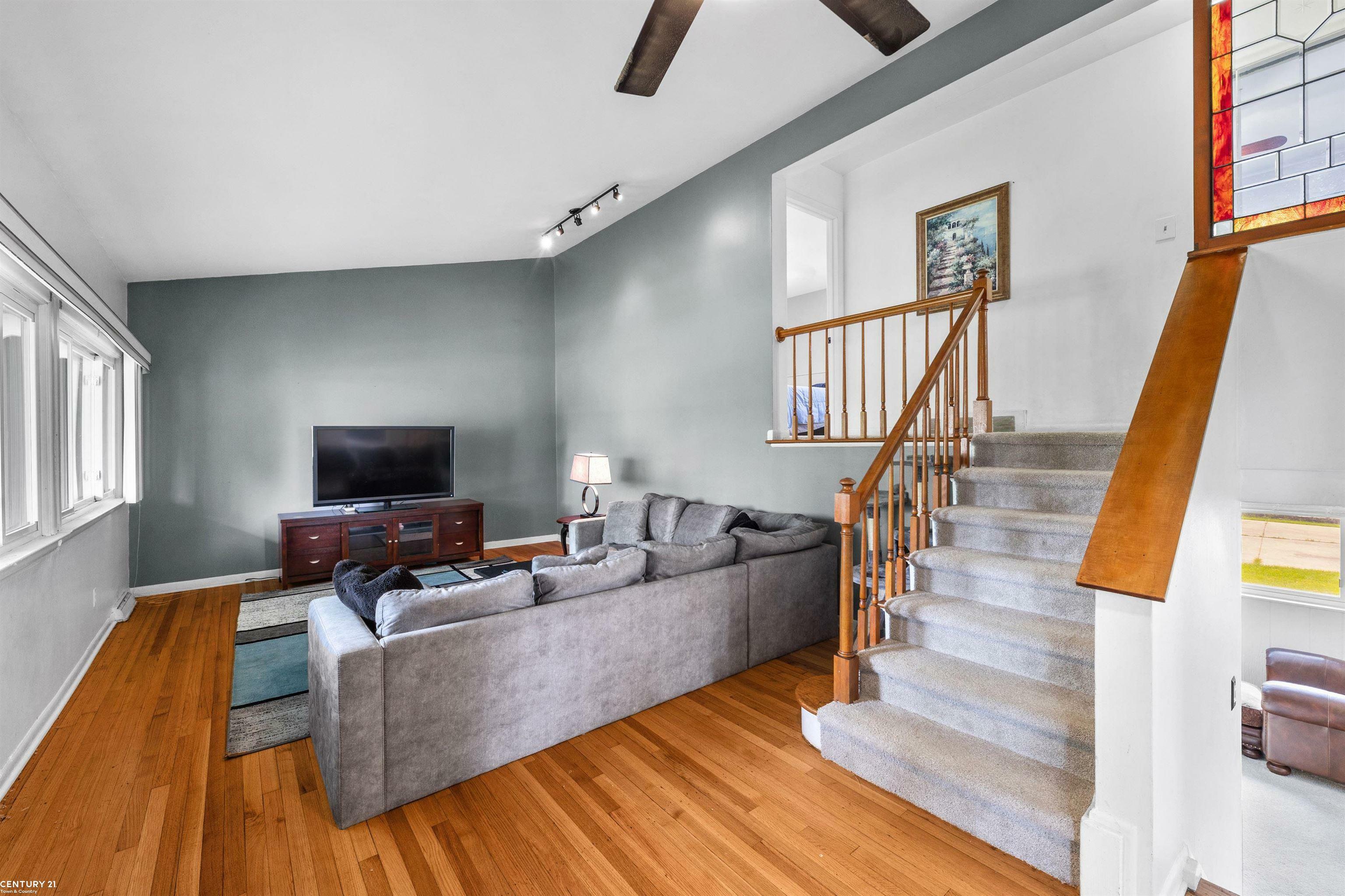 Property Photo: 8912 Hubbard Street MI 48150