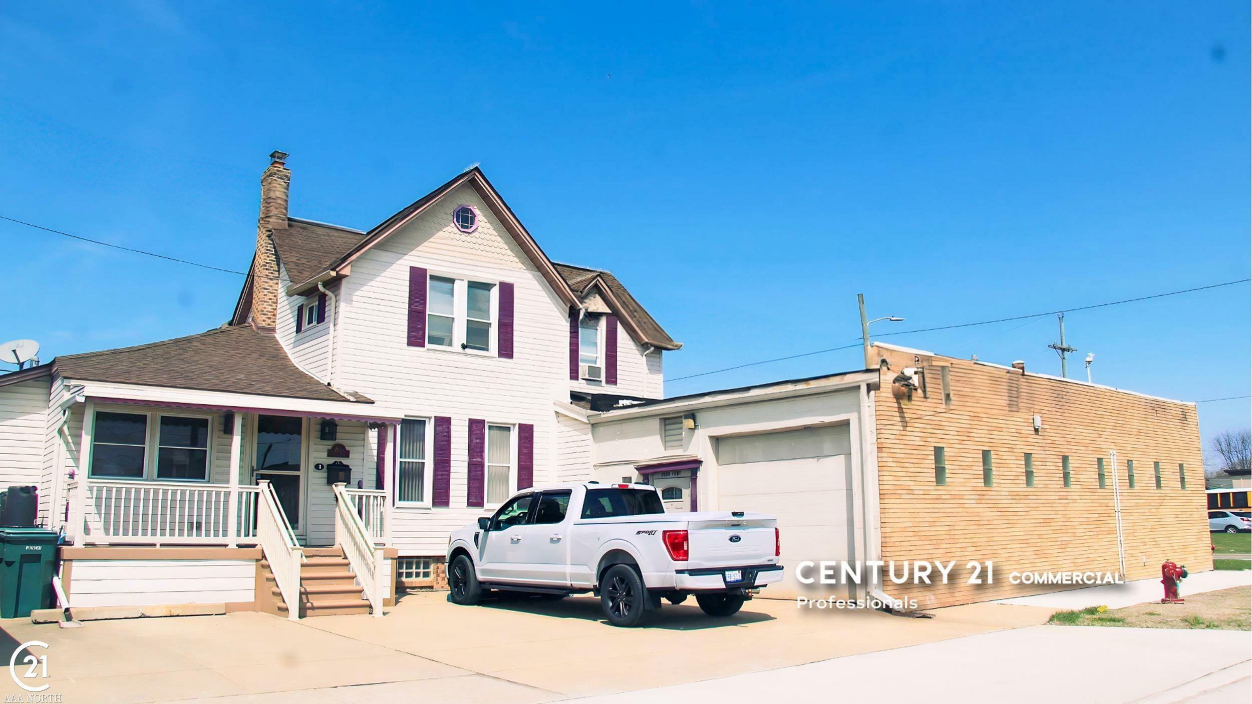 Property Photo: 2884 Fort Street MI 48146