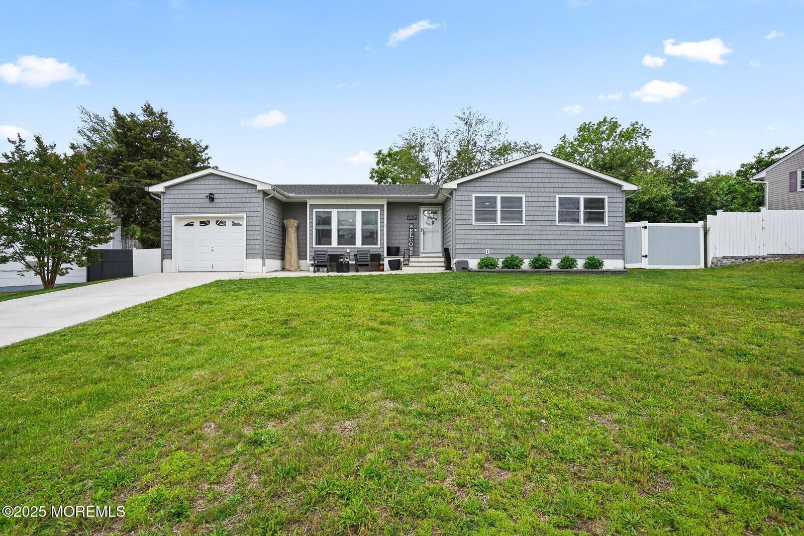 Property Photo:  639 Longview Drive  NJ 08753 