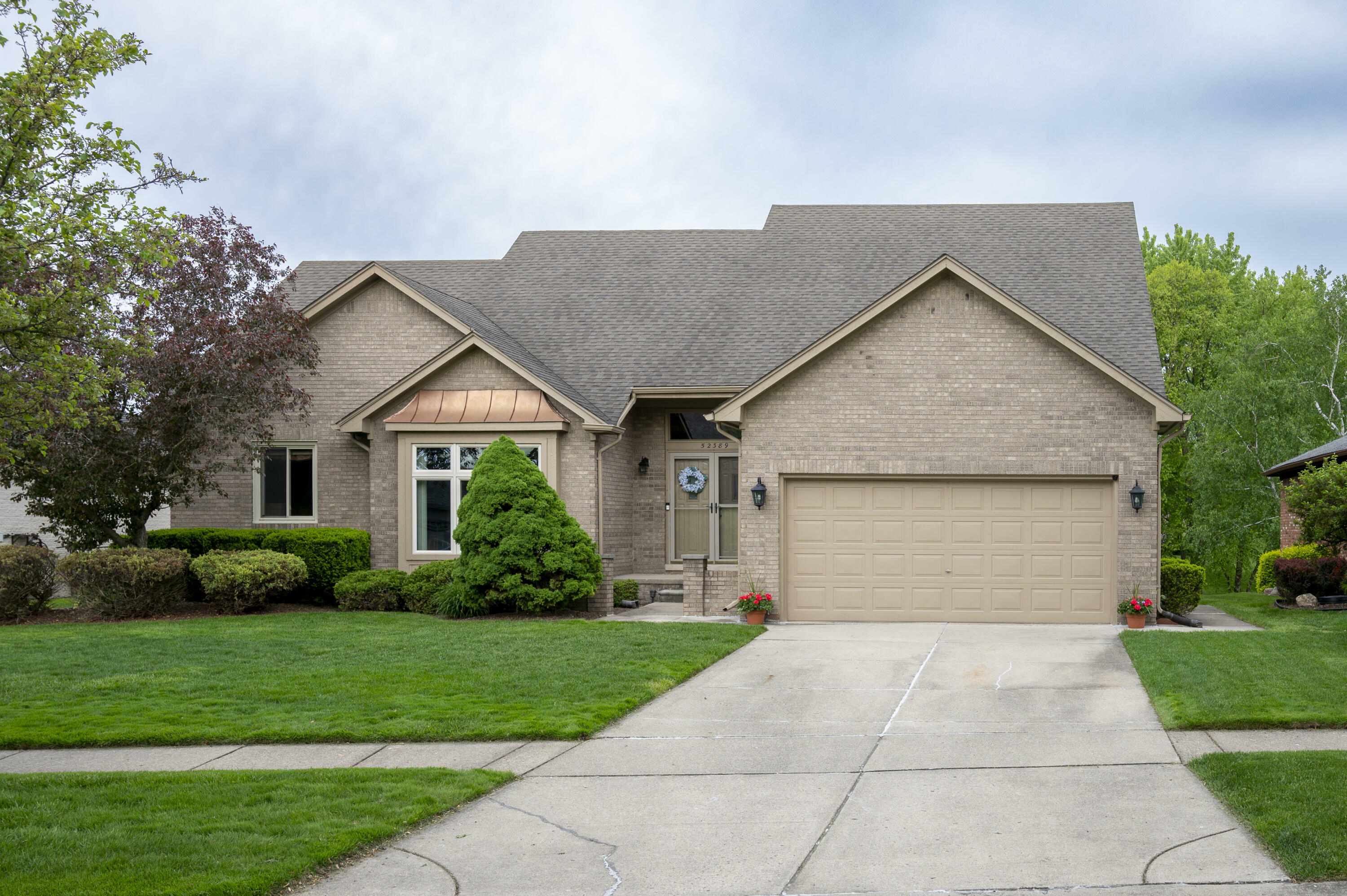 52389 Ridgeway Drive  Macomb MI 48042 photo