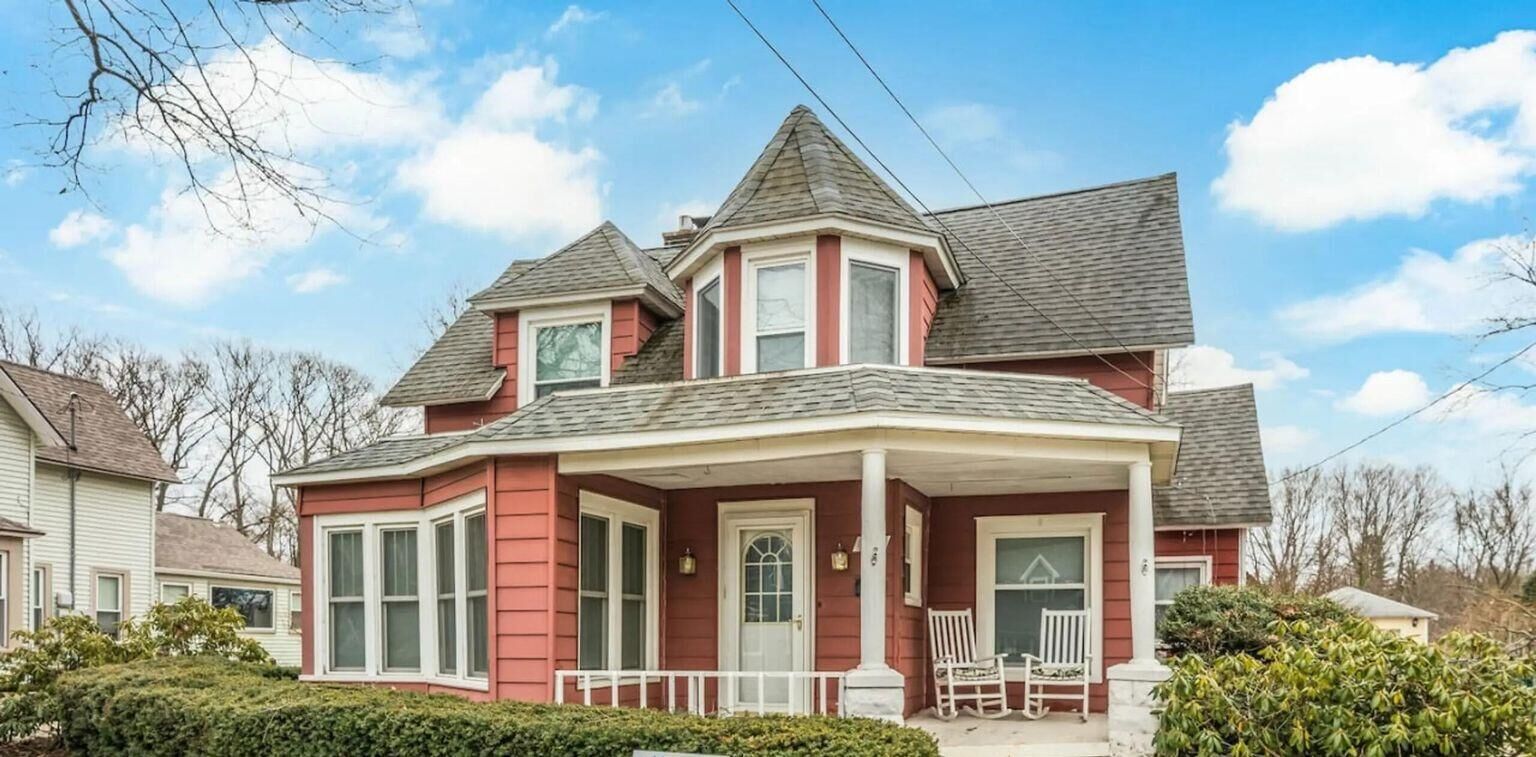 Property Photo:  724 Wilson Street  MI 49090