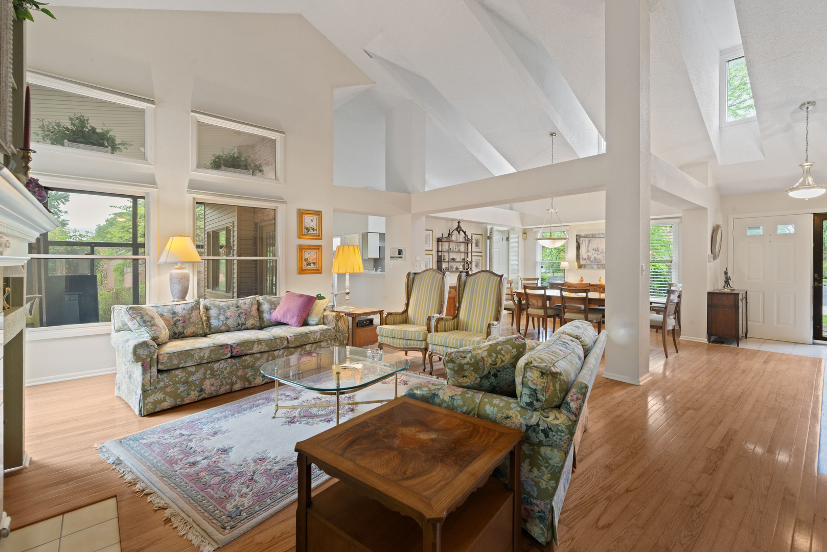 Property Photo: 21570 N Inglenook Lane IL 60010
