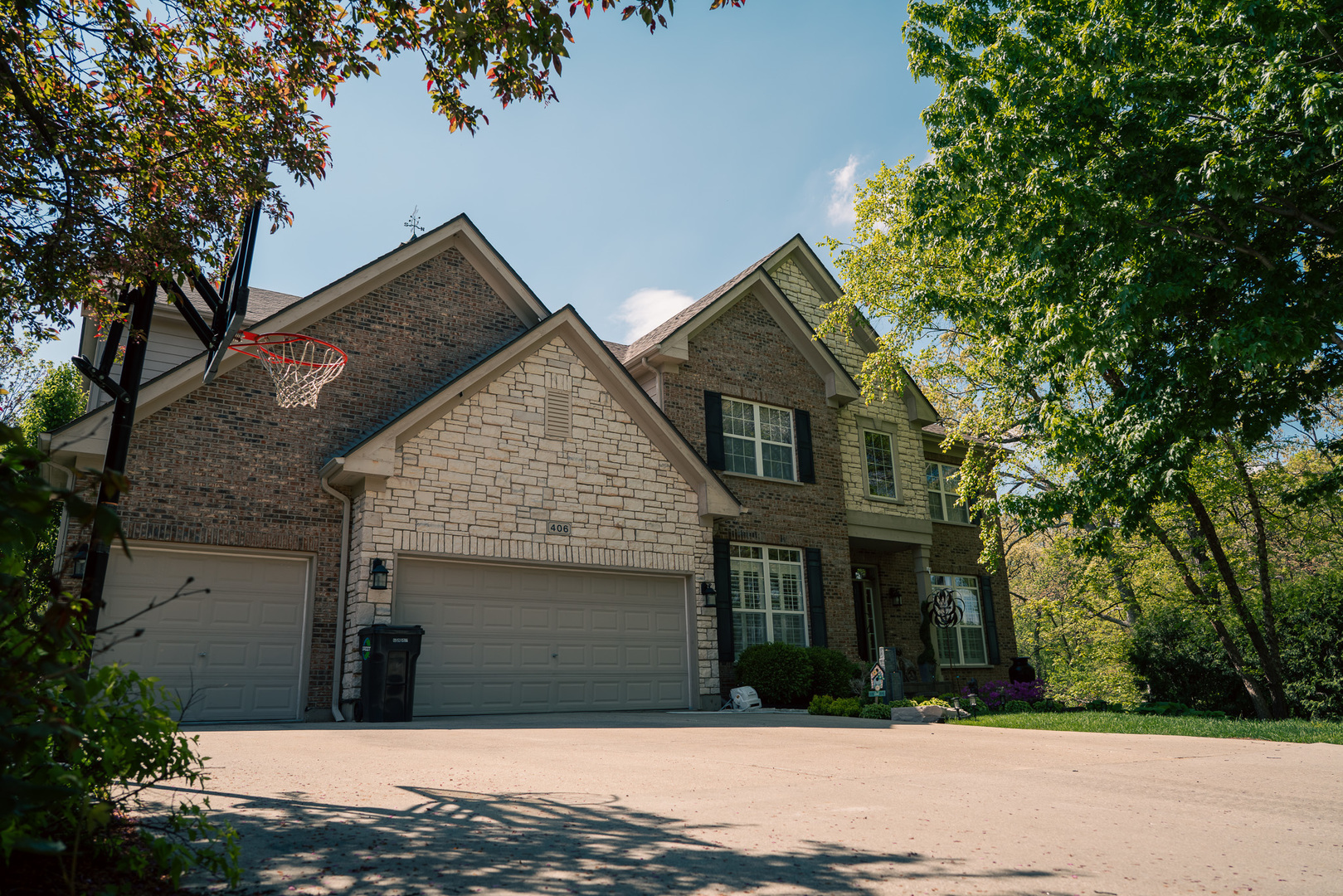 406 Elderberry Lane  Streamwood IL 60107 photo