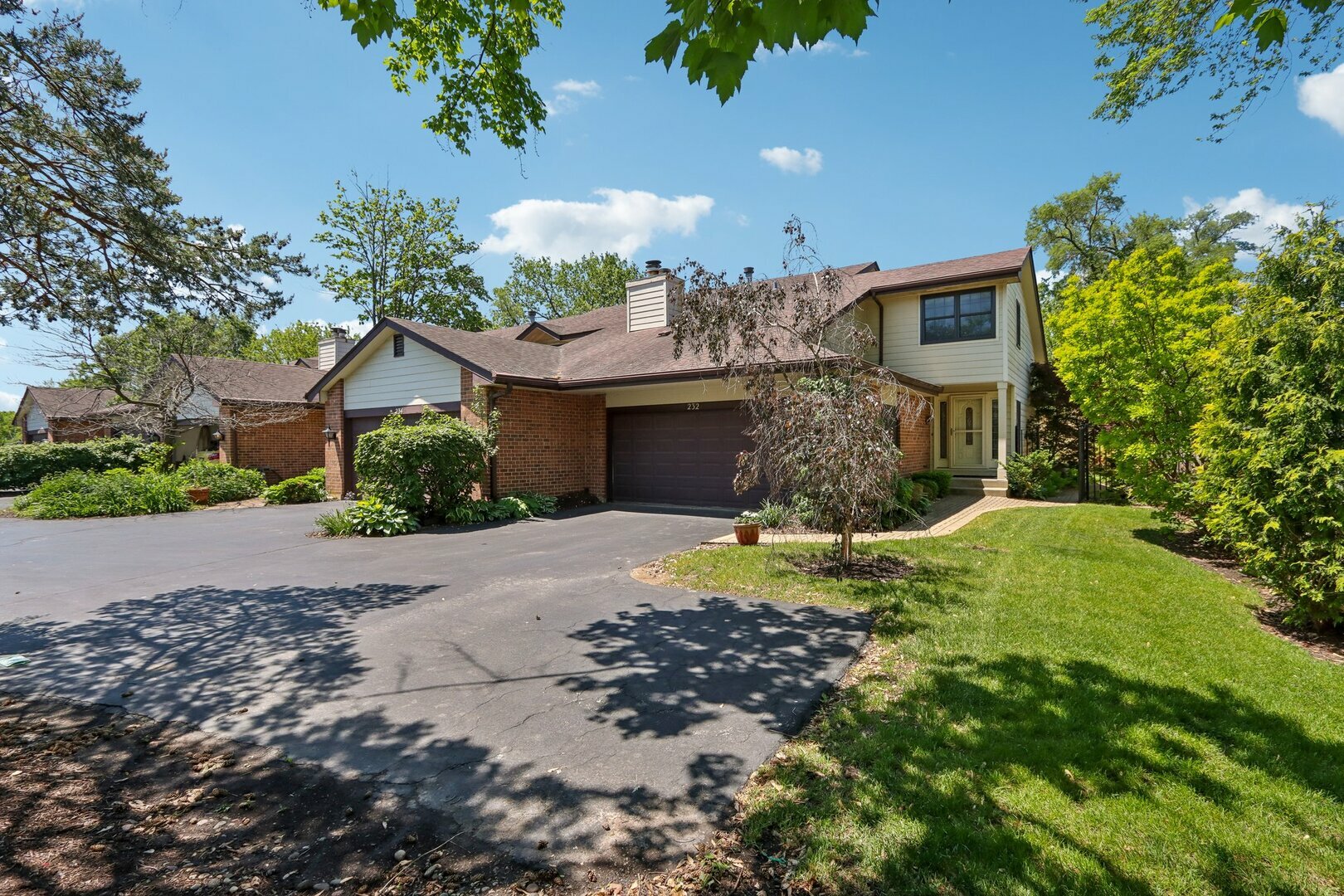 Property Photo: 232 W Grant Village Street IL 60521