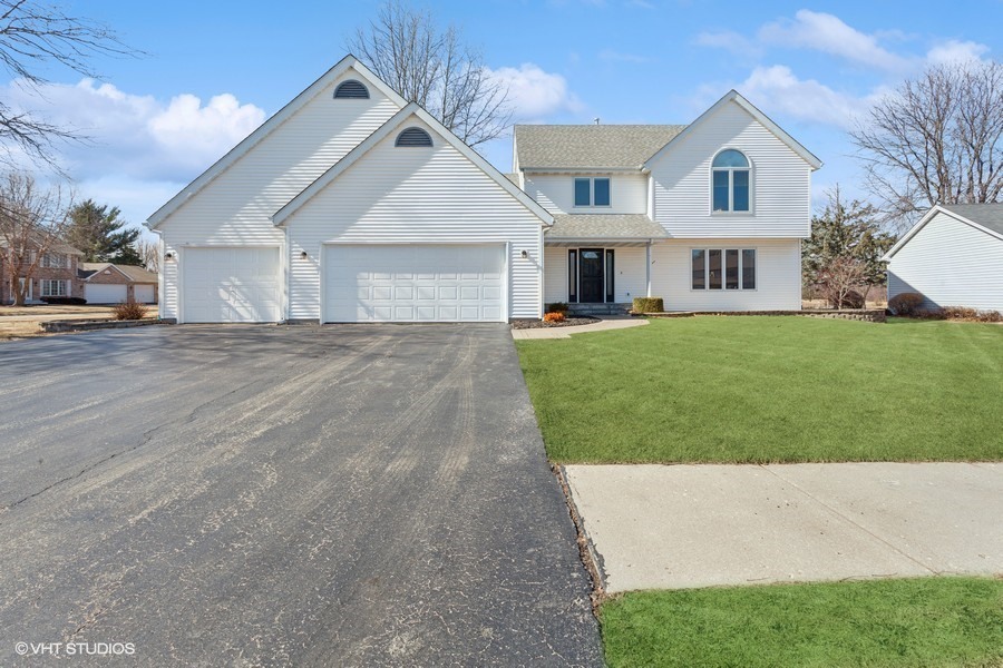 Property Photo: 1740 Sentinel Court IL 61107