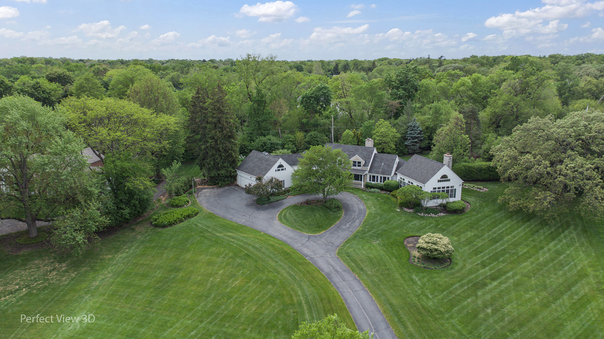 Property Photo: 110 Inverway IL 60067