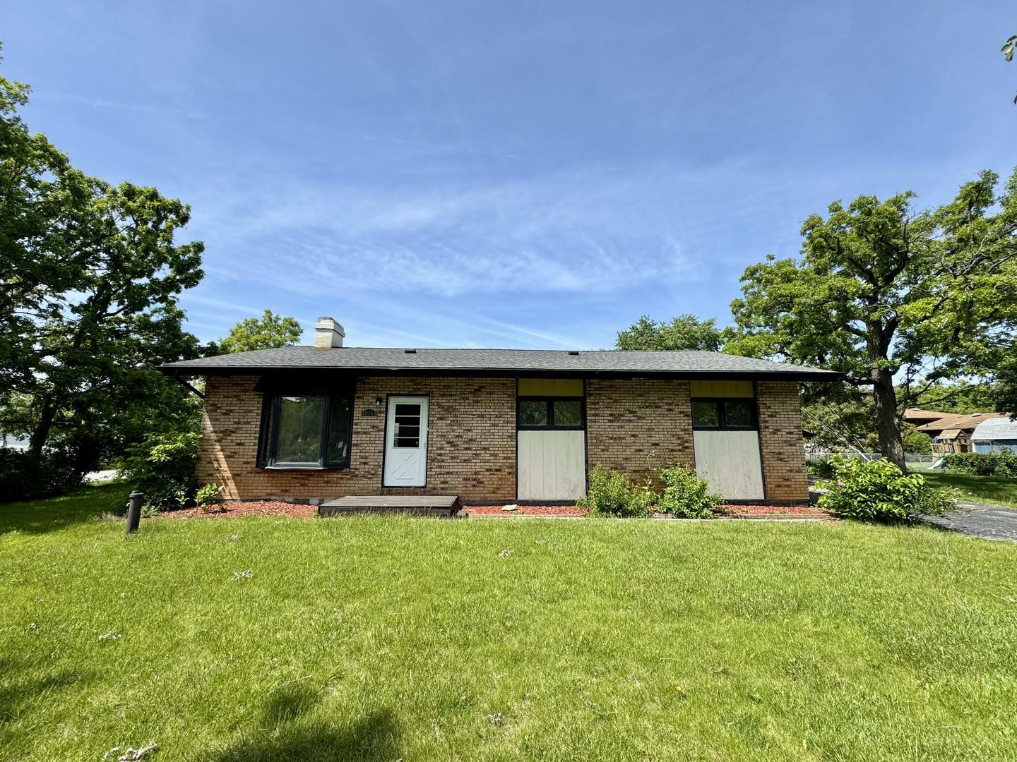 16159 Long Avenue  Oak Forest IL 60452 photo
