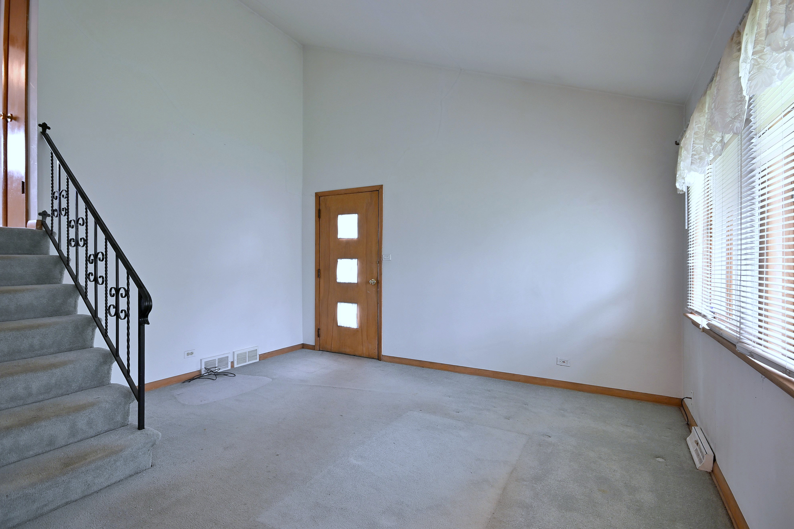 Property Photo: 10009 W Fullerton Avenue IL 60164
