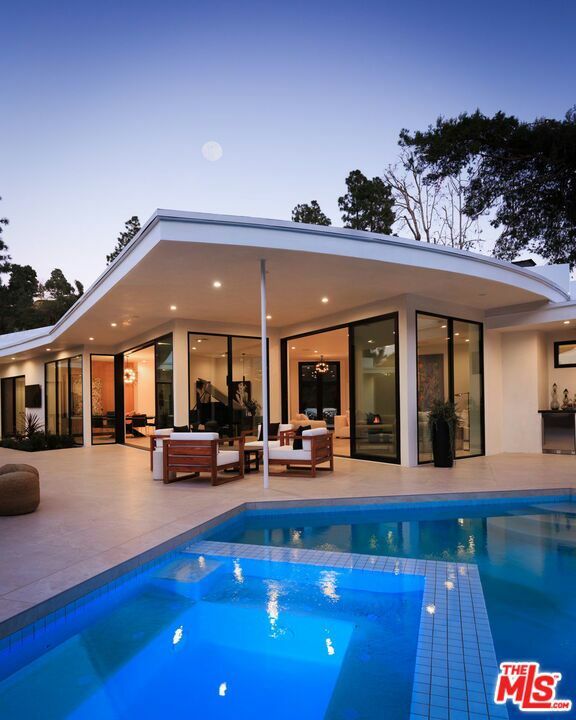 Property Photo:  1935 Loma Vista Drive  CA 90210 