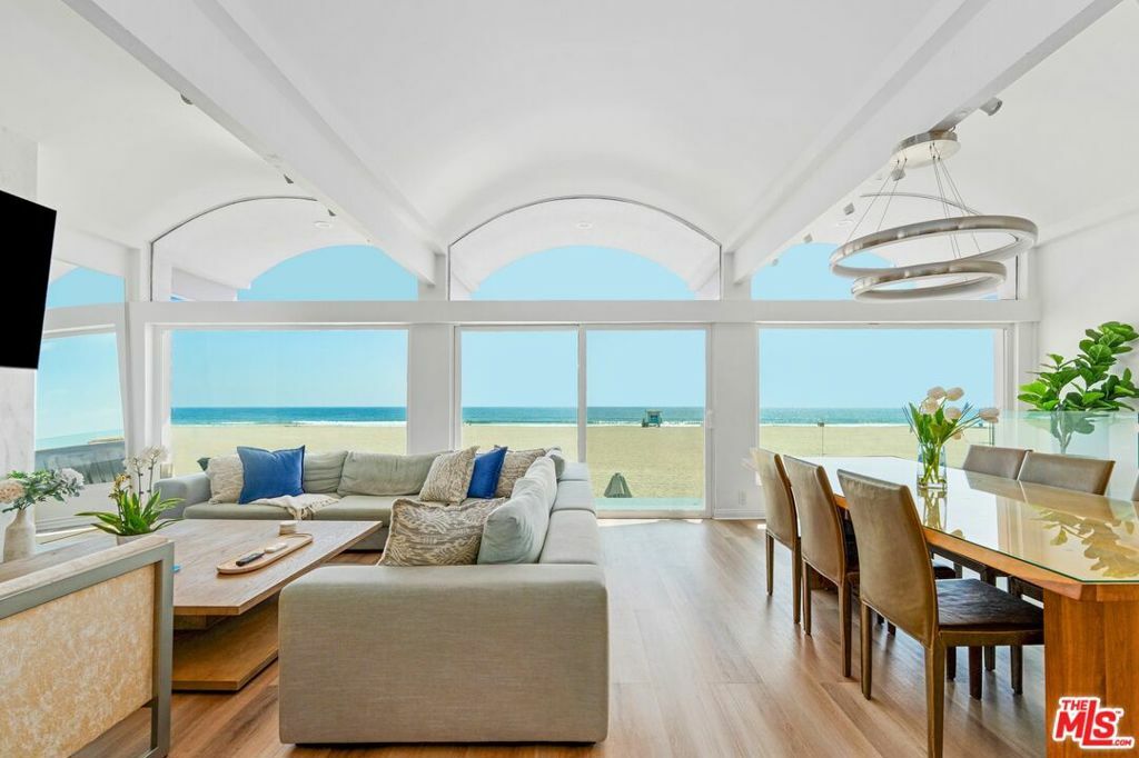 Property Photo: 3806 Ocean Front Walk CA 90292