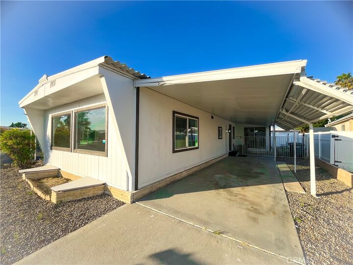 Property Photo: 170 San Mateo Circle CA 92543