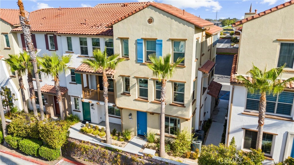 Property Photo: 7270 Crystal Drive CA 92648
