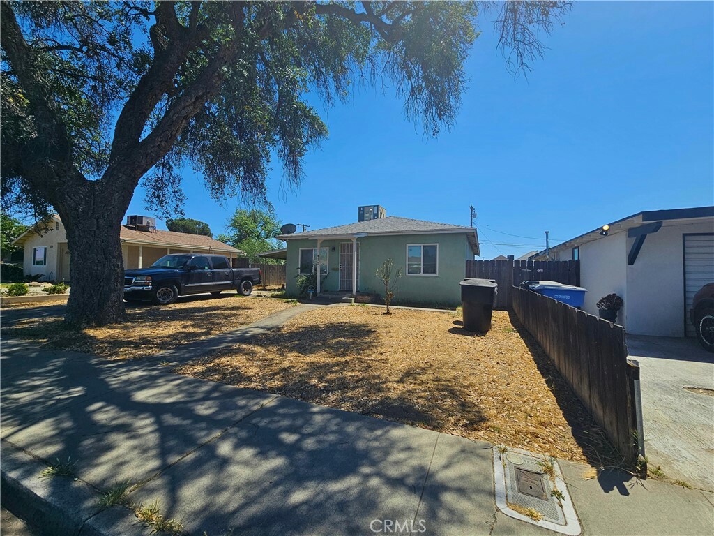 Property Photo: 415 E Florinda Street CA 93230