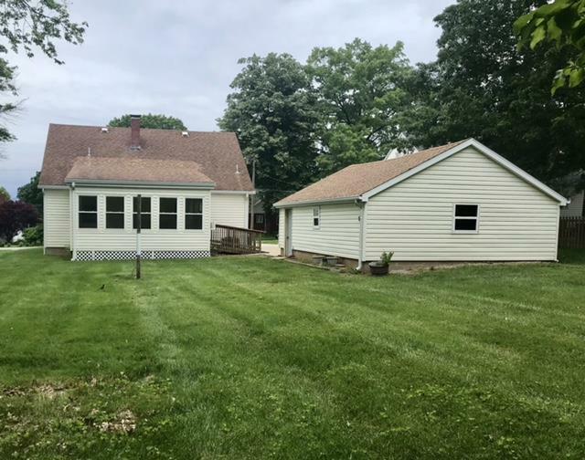 Property Photo: 420 N Library Street IL 62298