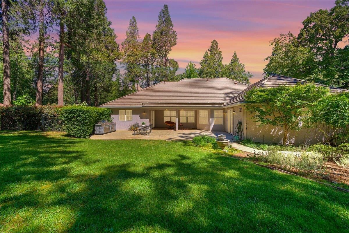 Property Photo: 12986 Somerset Drive CA 95945
