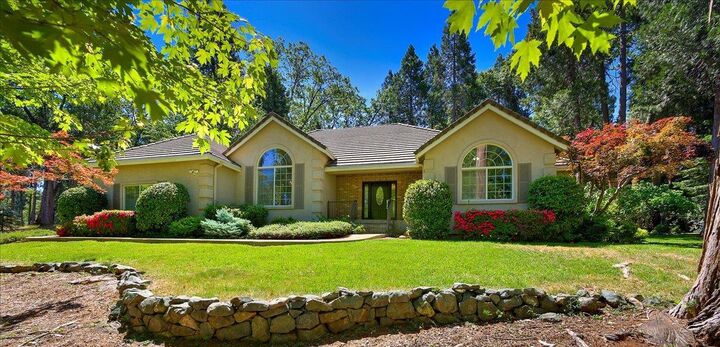 12986 Somerset Drive  Grass Valley CA 95945 photo