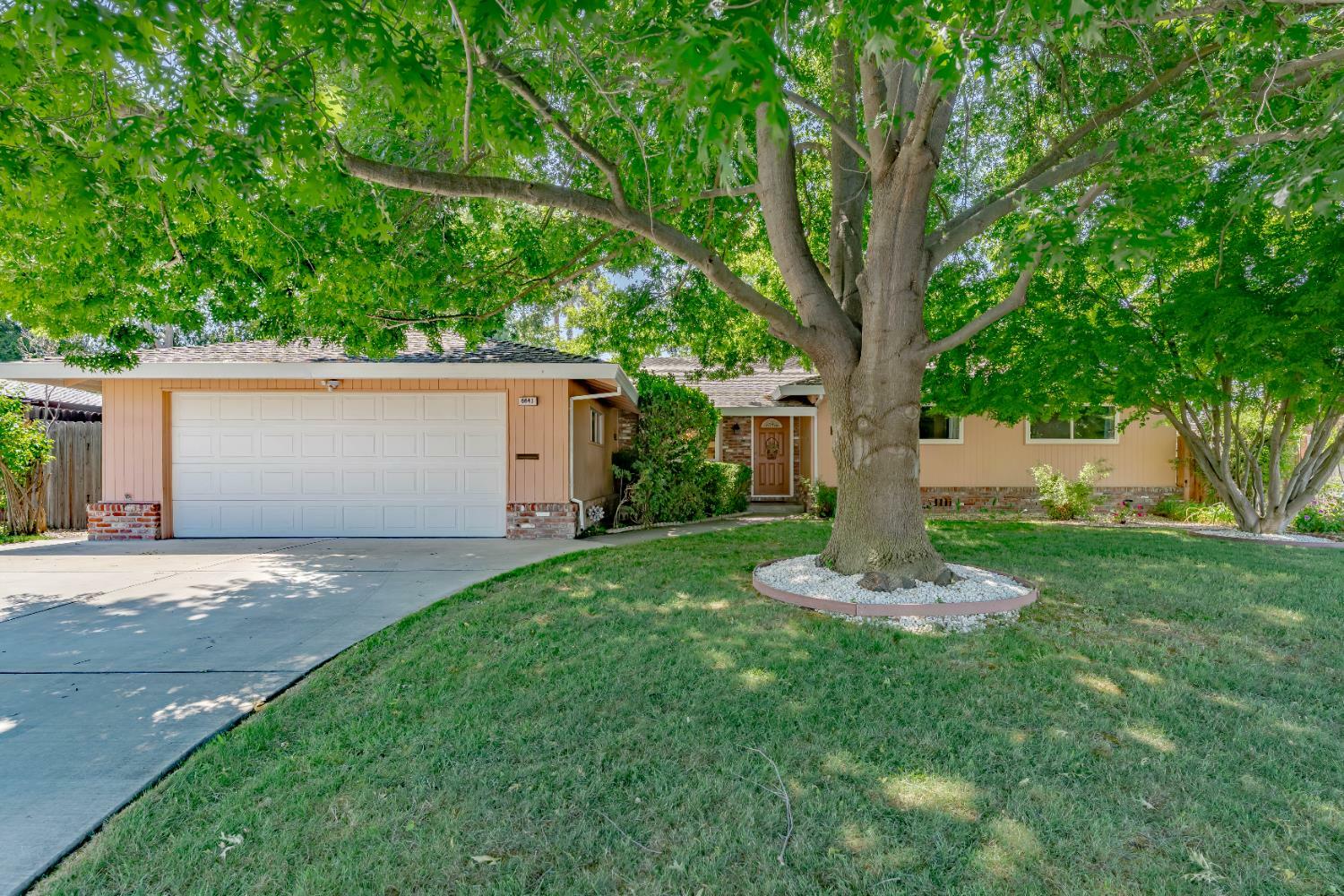 Property Photo: 6641 Gloria Drive CA 95831
