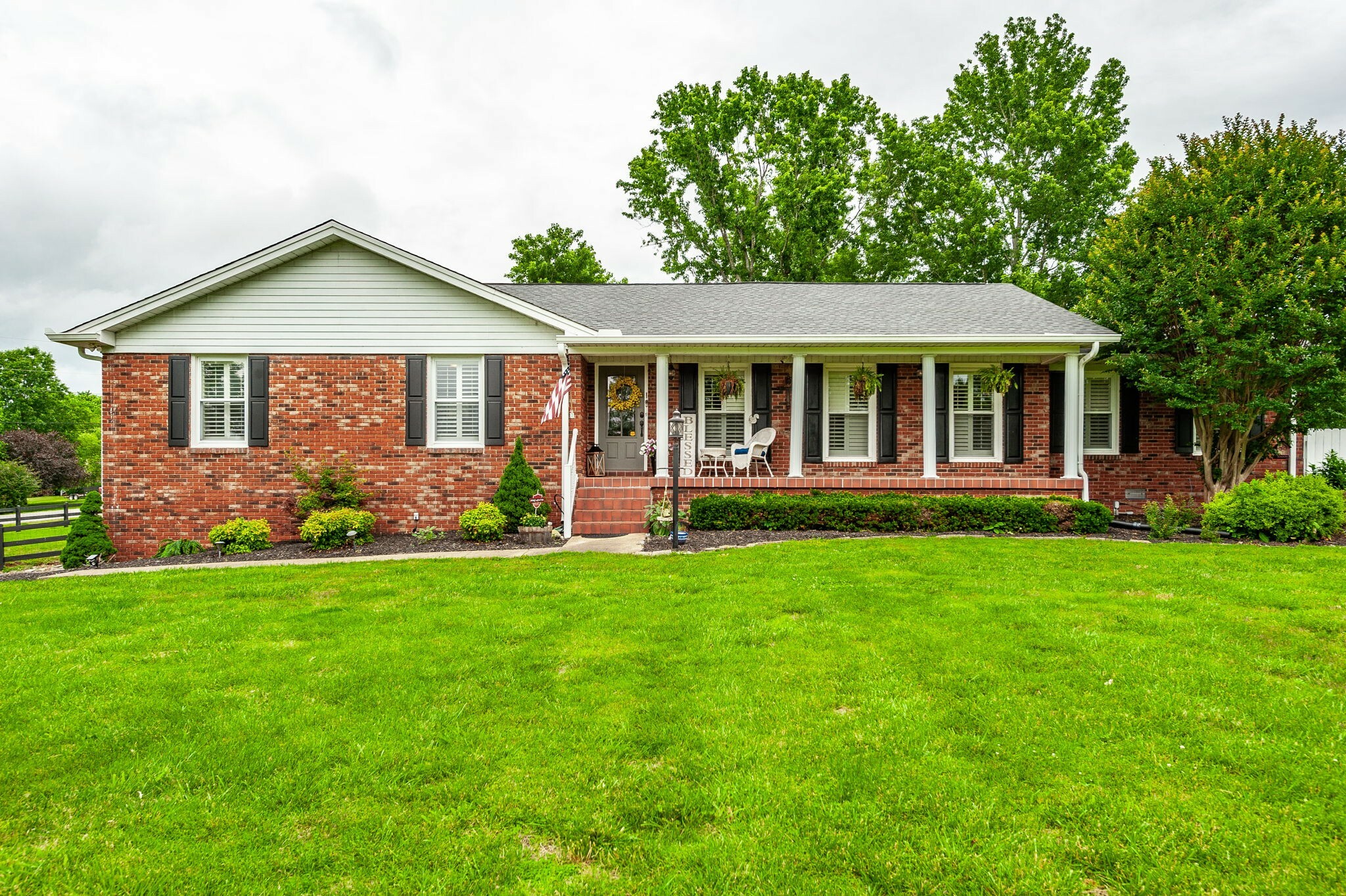 Property Photo: 120 Brookhaven Dr TN 37066