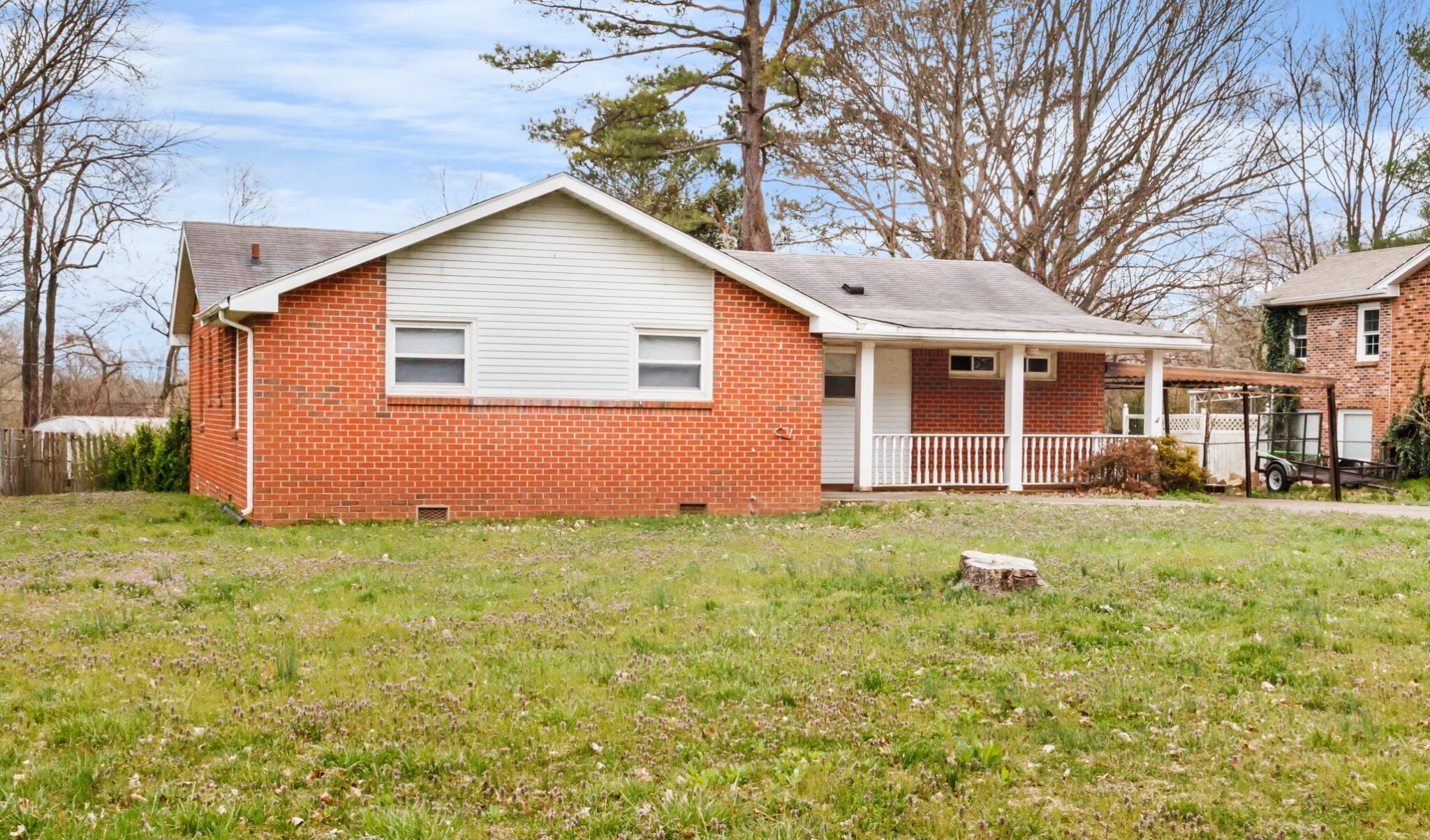 Property Photo: 310 Sheriff Dr TN 37042