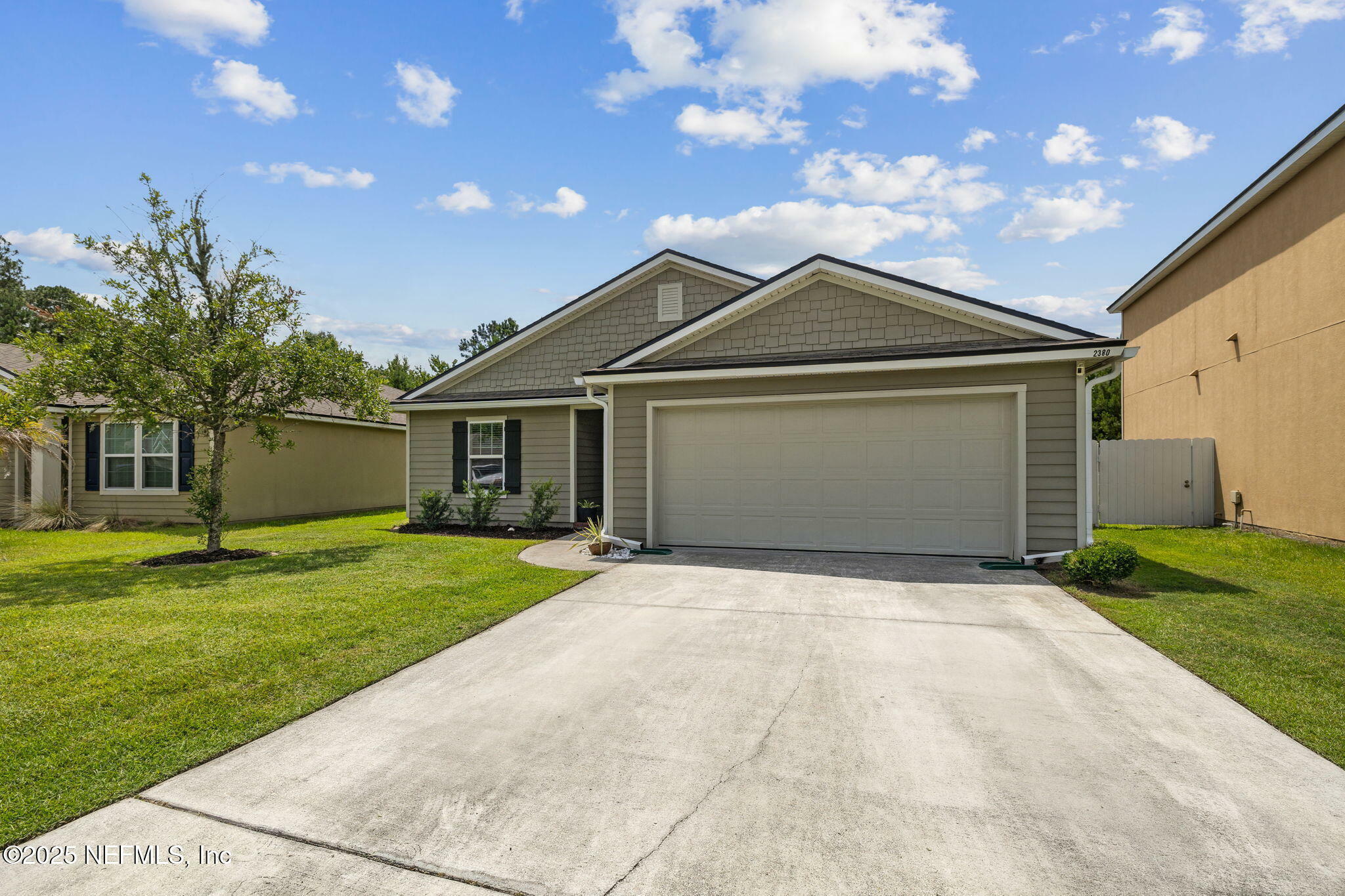 Property Photo: 2380 Sotterley Lane FL 32220
