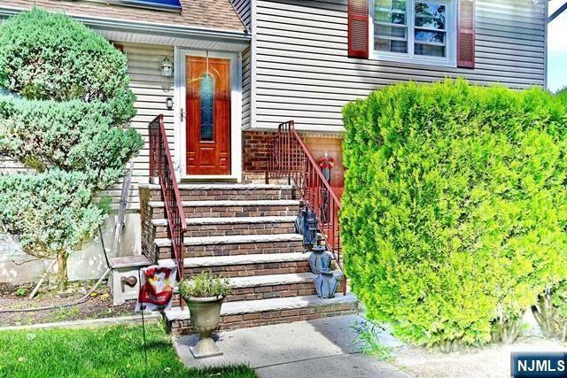 Property Photo:  140 Dean Street  NJ 07452 
