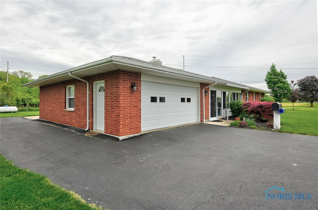 Property Photo: 2534 Blanchard Avenue OH 45840