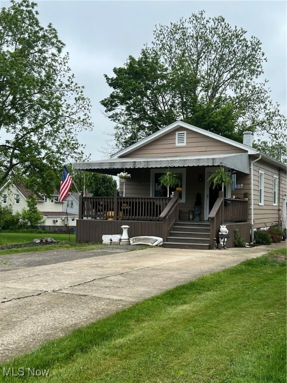 Property Photo: 724 8th Street OH 44471