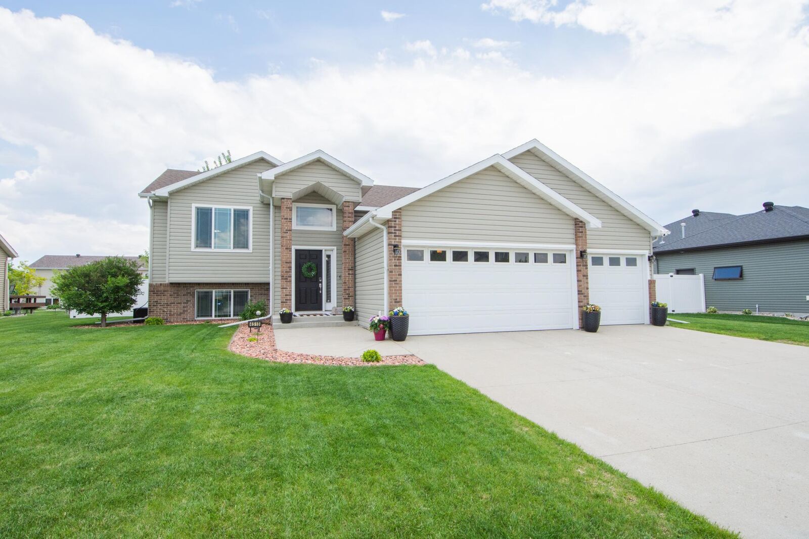 Property Photo:  4513 12th Street W  ND 58078 