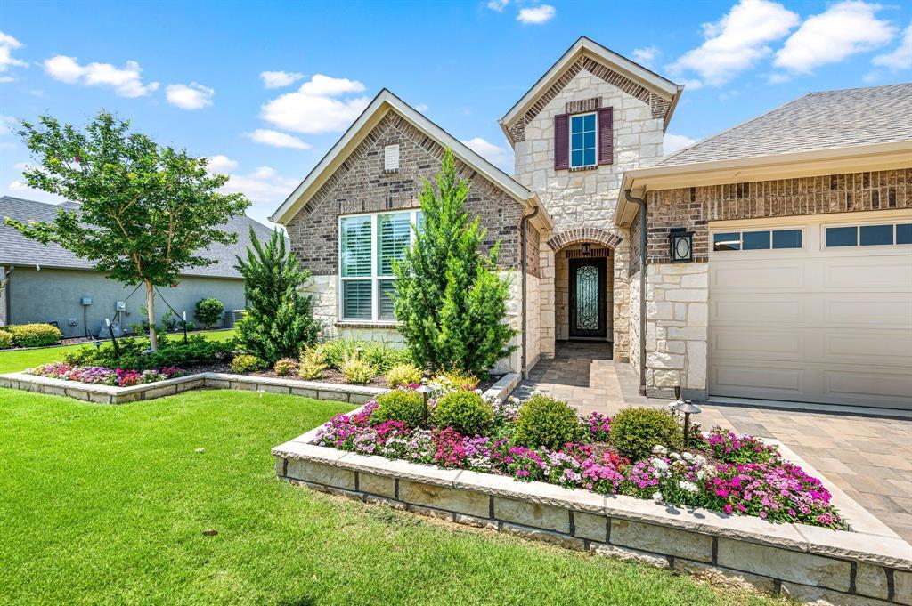 Property Photo: 12305 Glenbrook Street TX 76207
