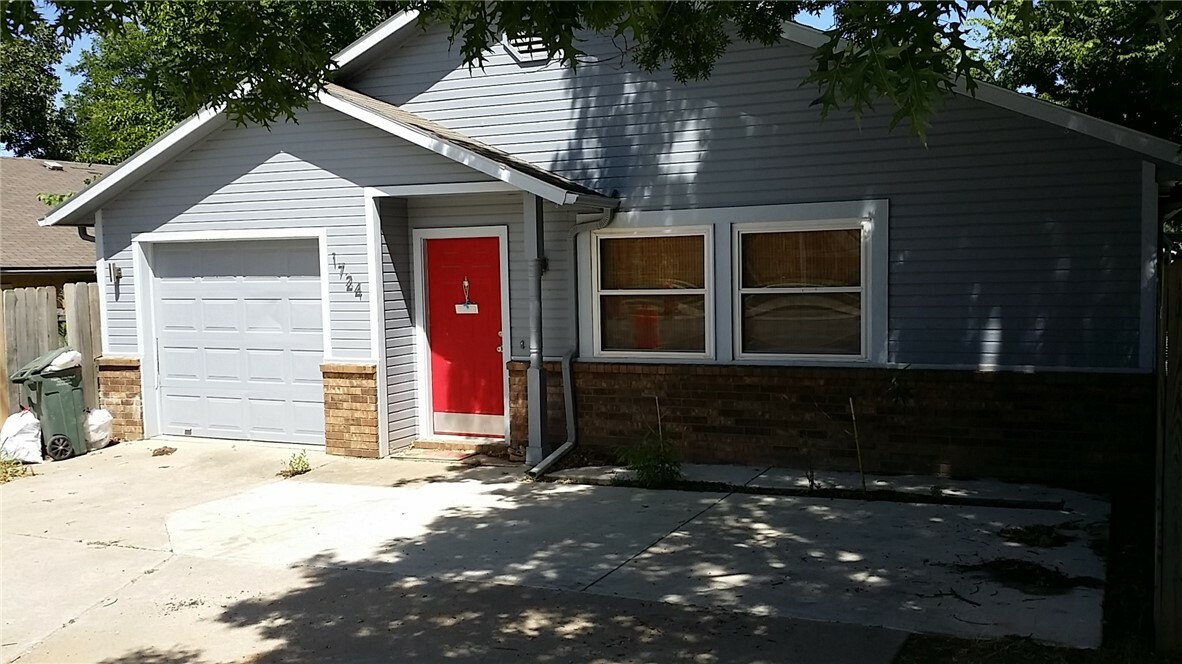 Property Photo:  1724 Garland Avenue  AR 72703 