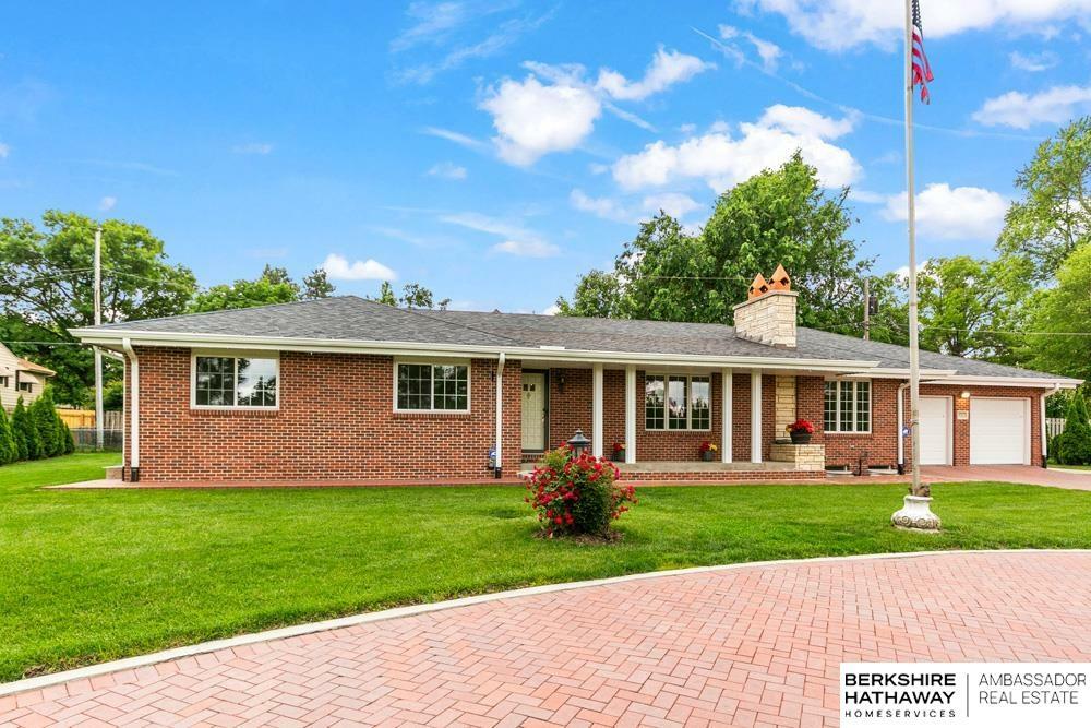 9507 Chicago Street  Omaha NE 68114 photo